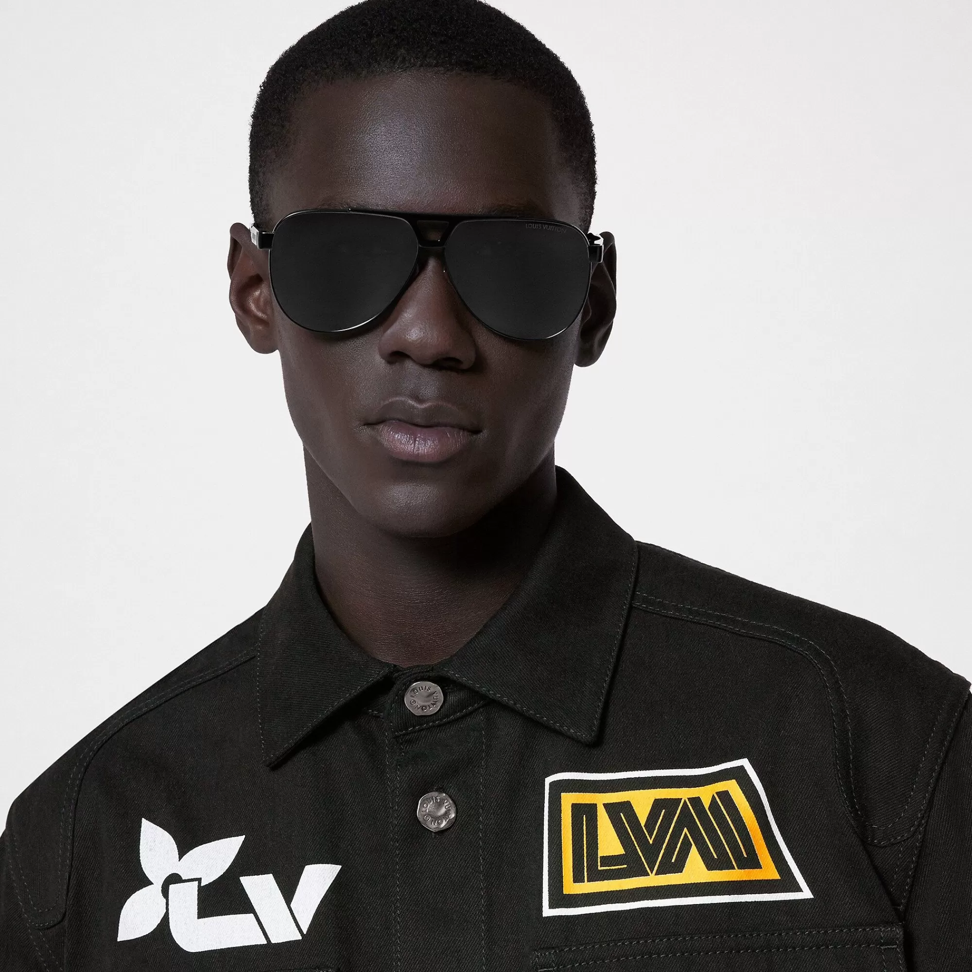 Discount Louis Vuitton 1.1 Evidence Metal Pilot Sunglasses