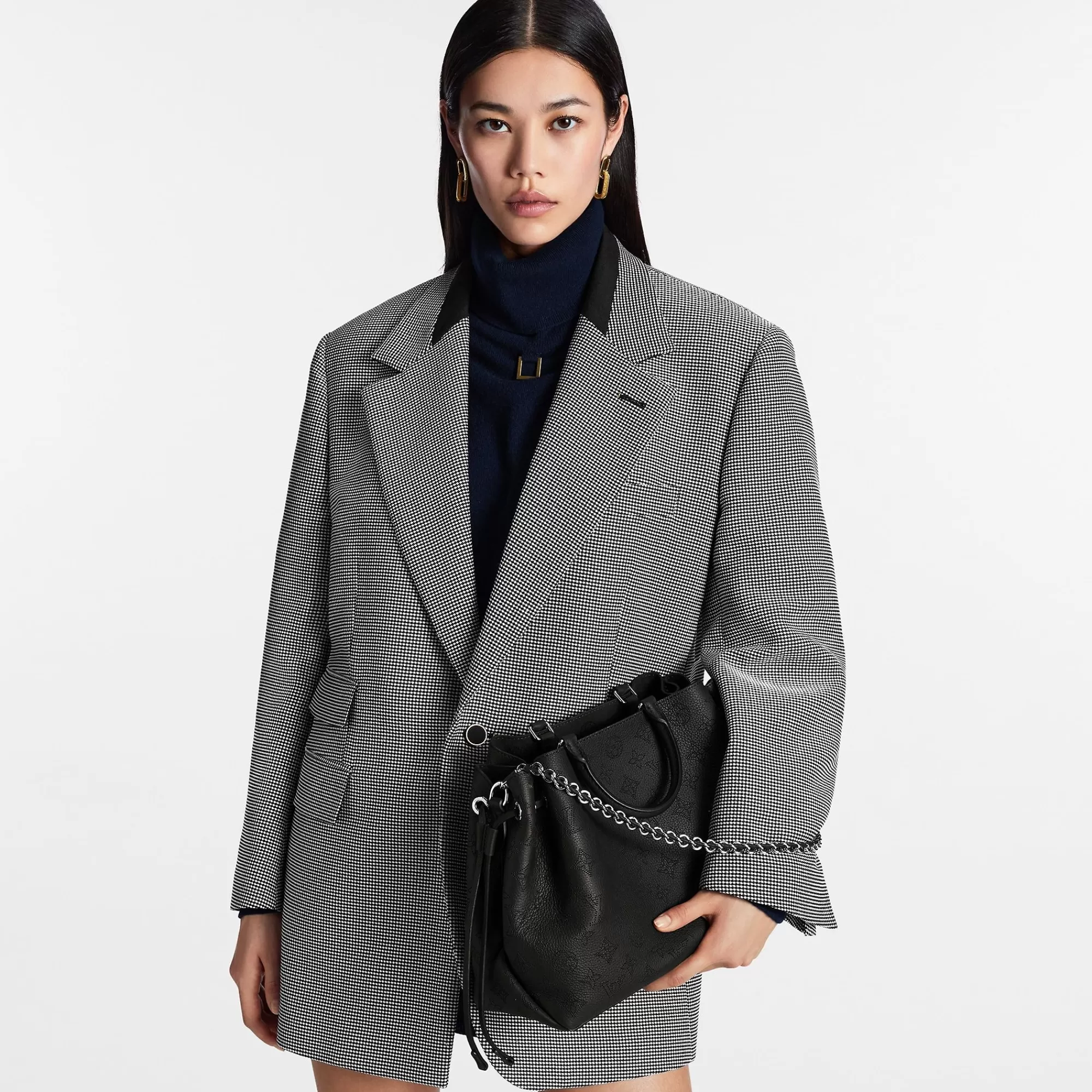 Shop Louis Vuitton Bella Tote Black