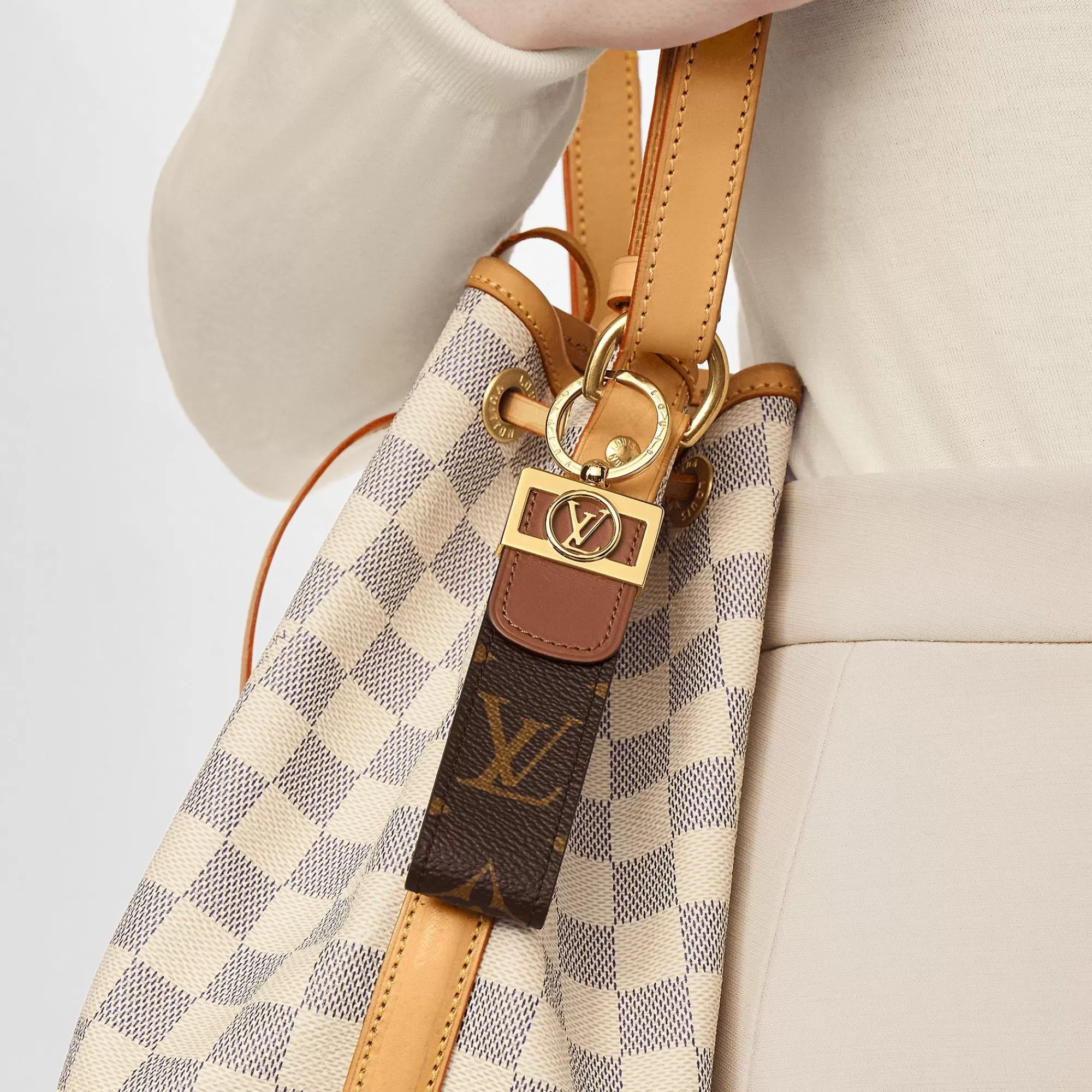 Clearance Louis Vuitton Dauphine Dragonne Key Holder