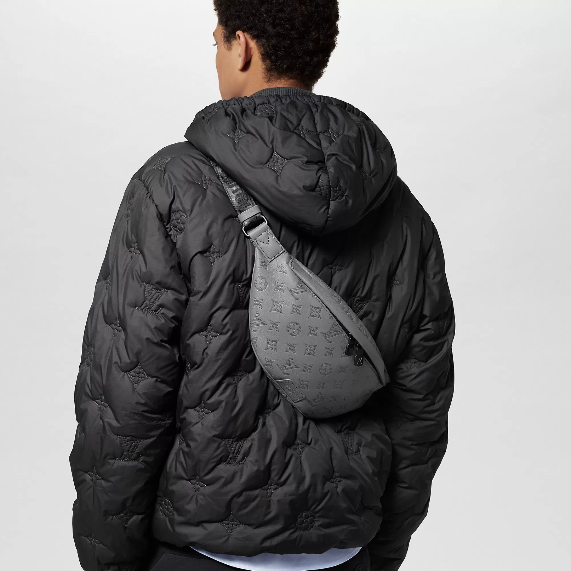 Cheap Louis Vuitton Discovery Bumbag