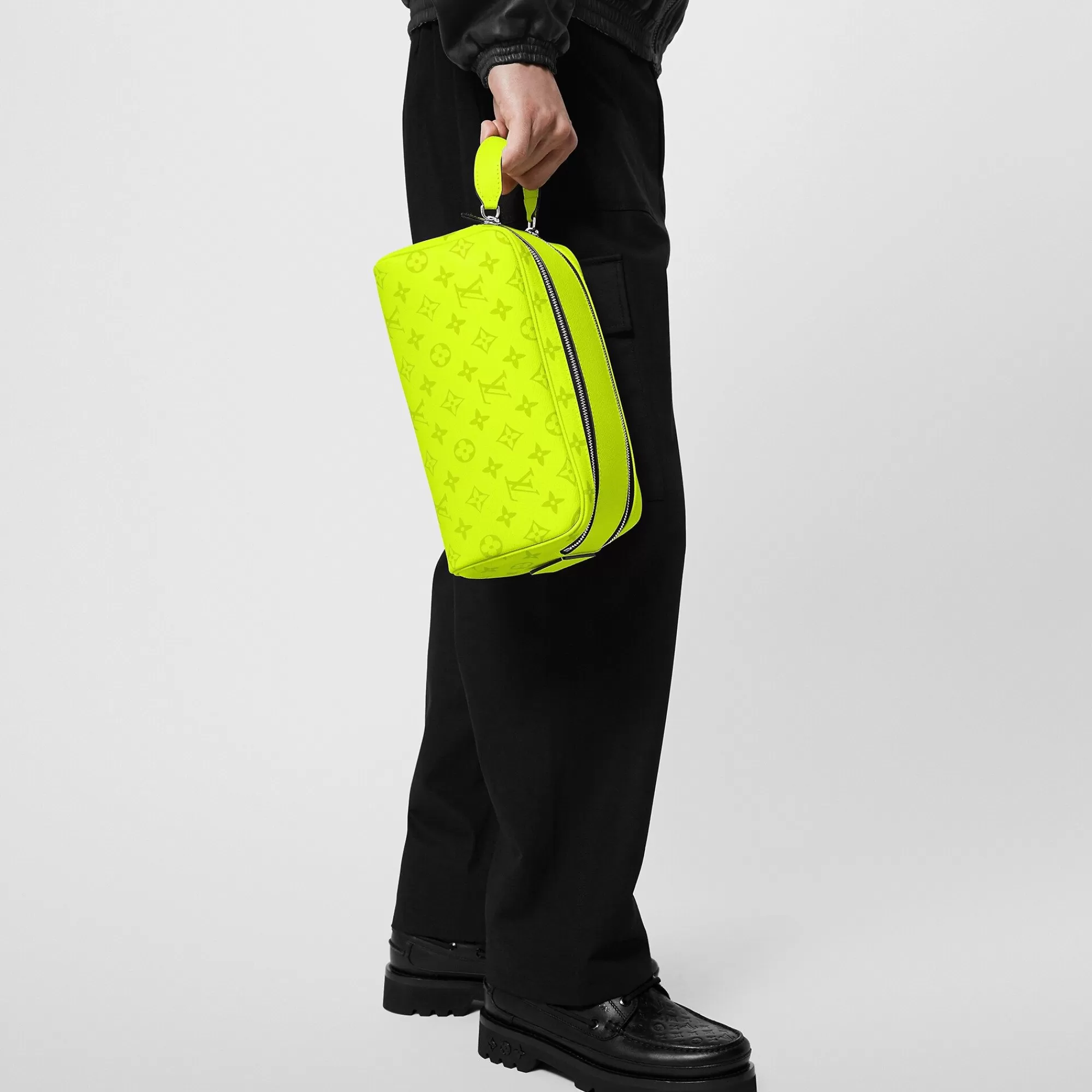 Store Louis Vuitton Dopp Kit