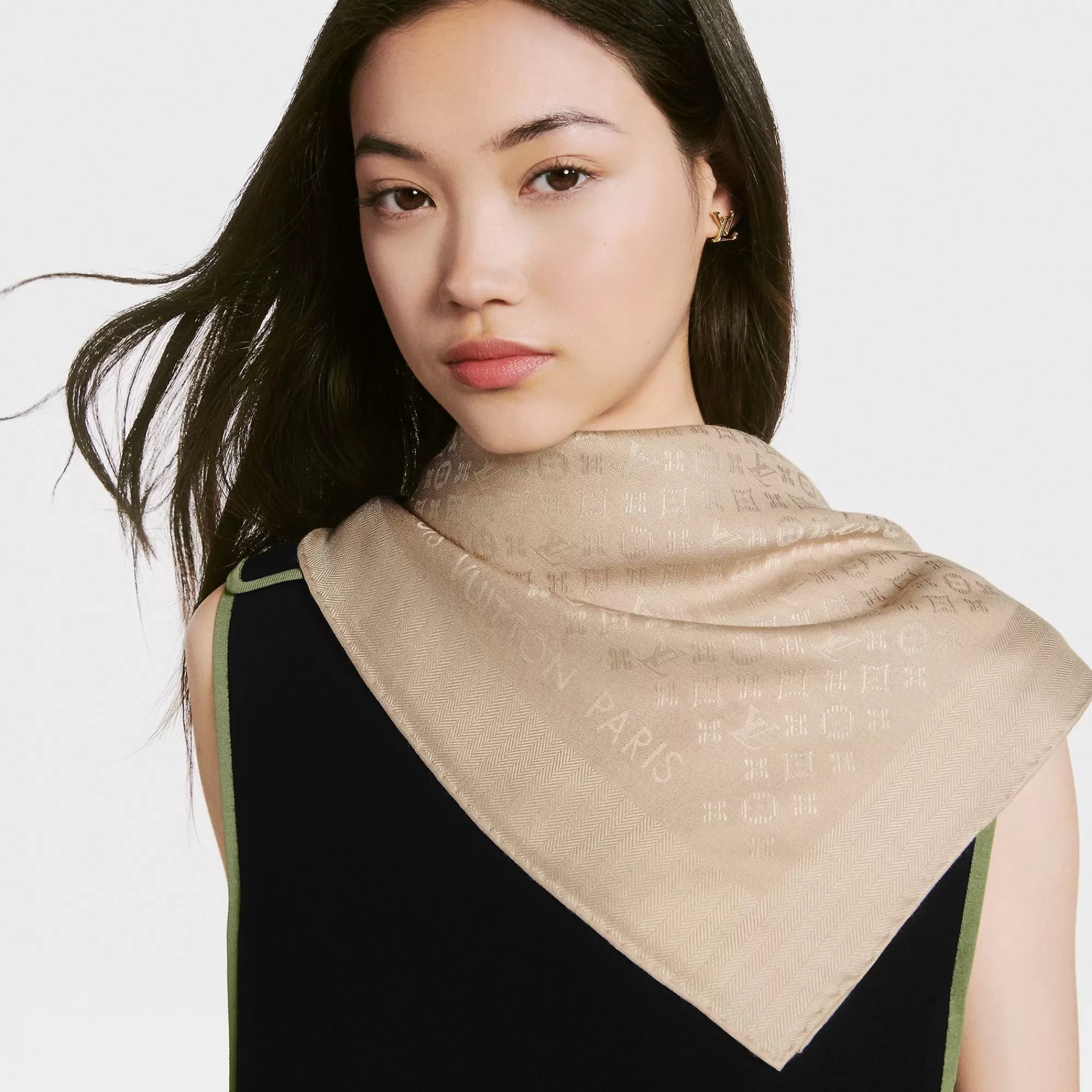 Cheap Louis Vuitton Evermore Shawl Latte