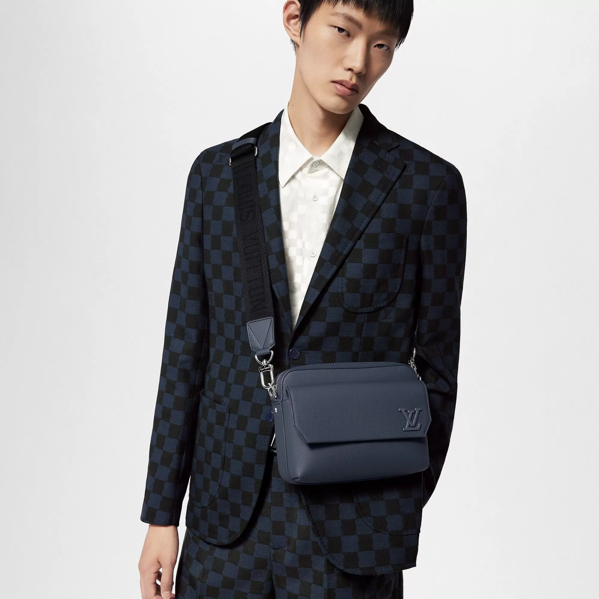 Flash Sale Louis Vuitton Fastline Messenger