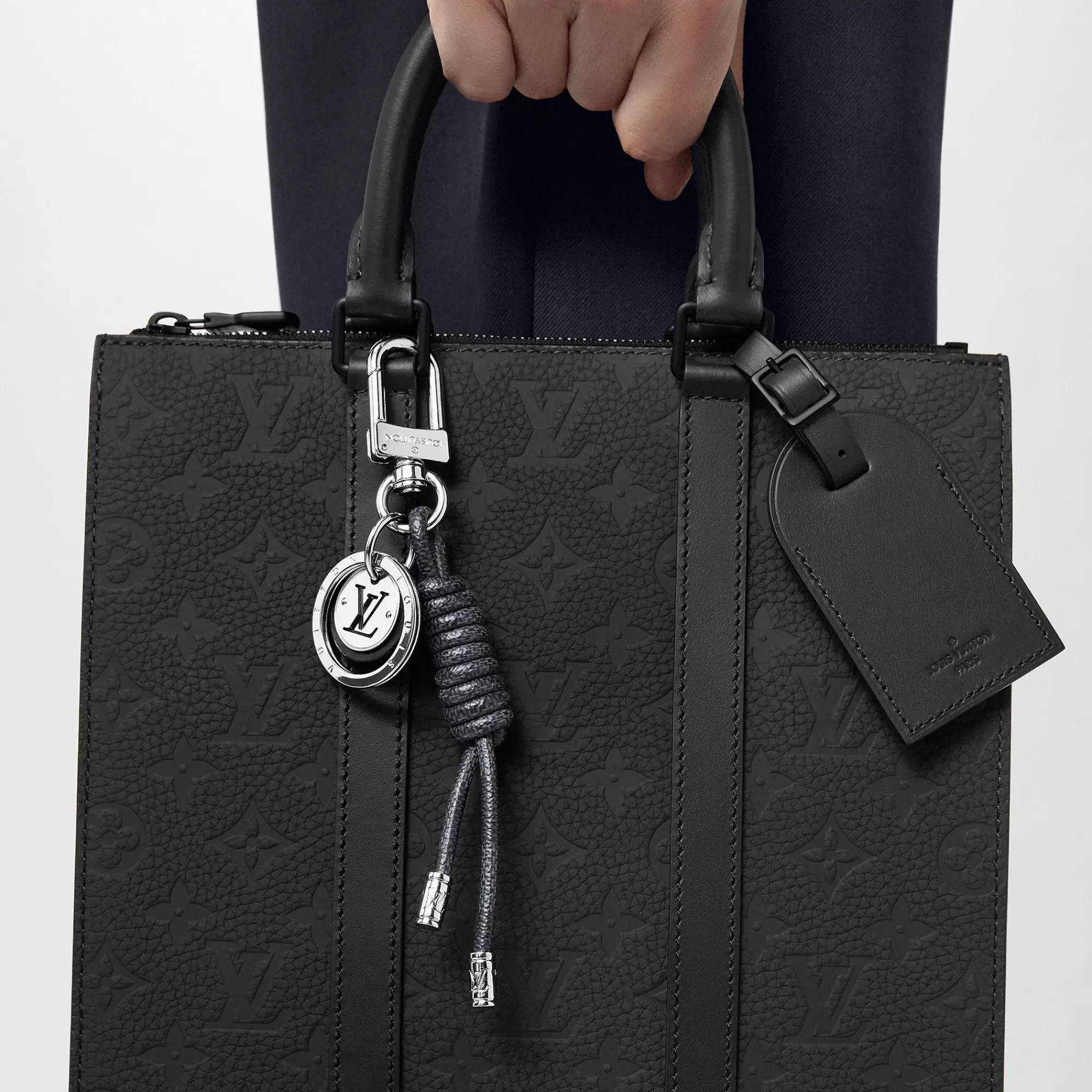 Store Louis Vuitton Leather Rope Key Holder