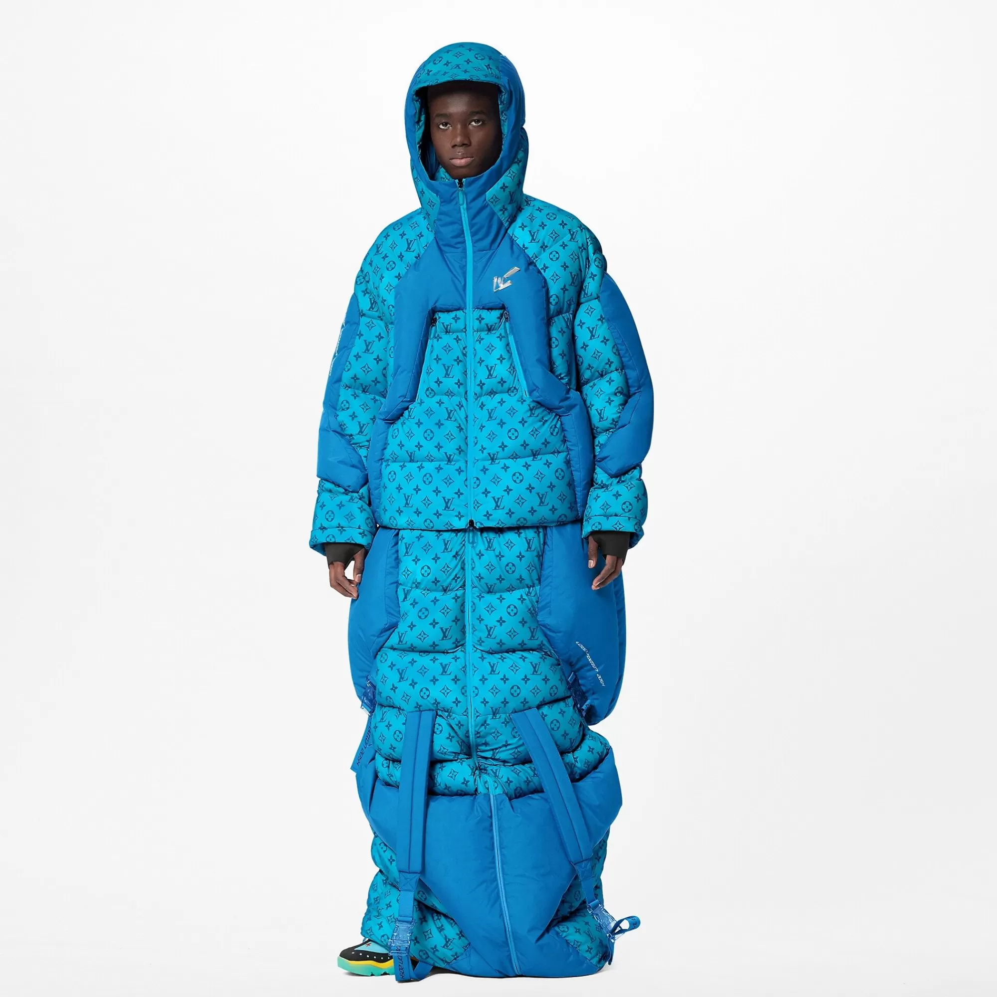 Shop Louis Vuitton 2054 Heat Reactive Sleeping Bag