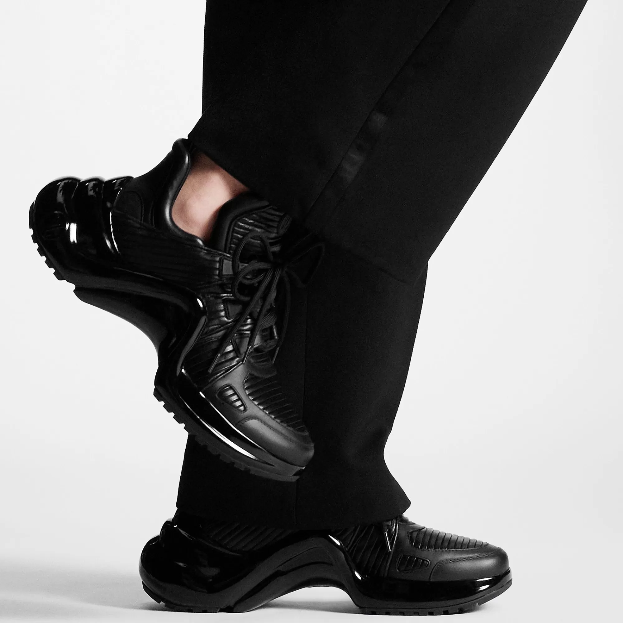 Store Louis Vuitton Lv Archlight Sneaker