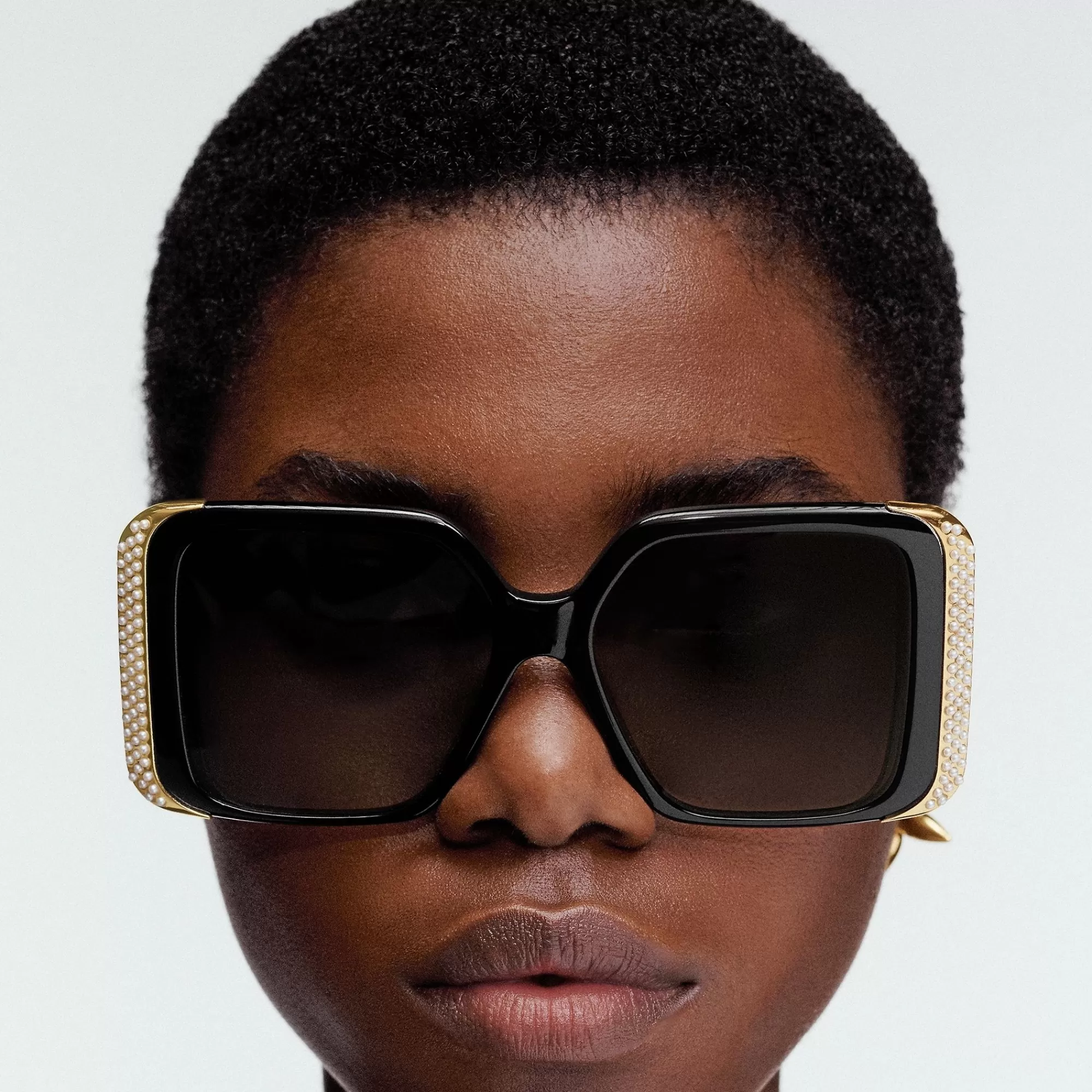 Sale Louis Vuitton Lv Moon Pearl Square Sunglasses
