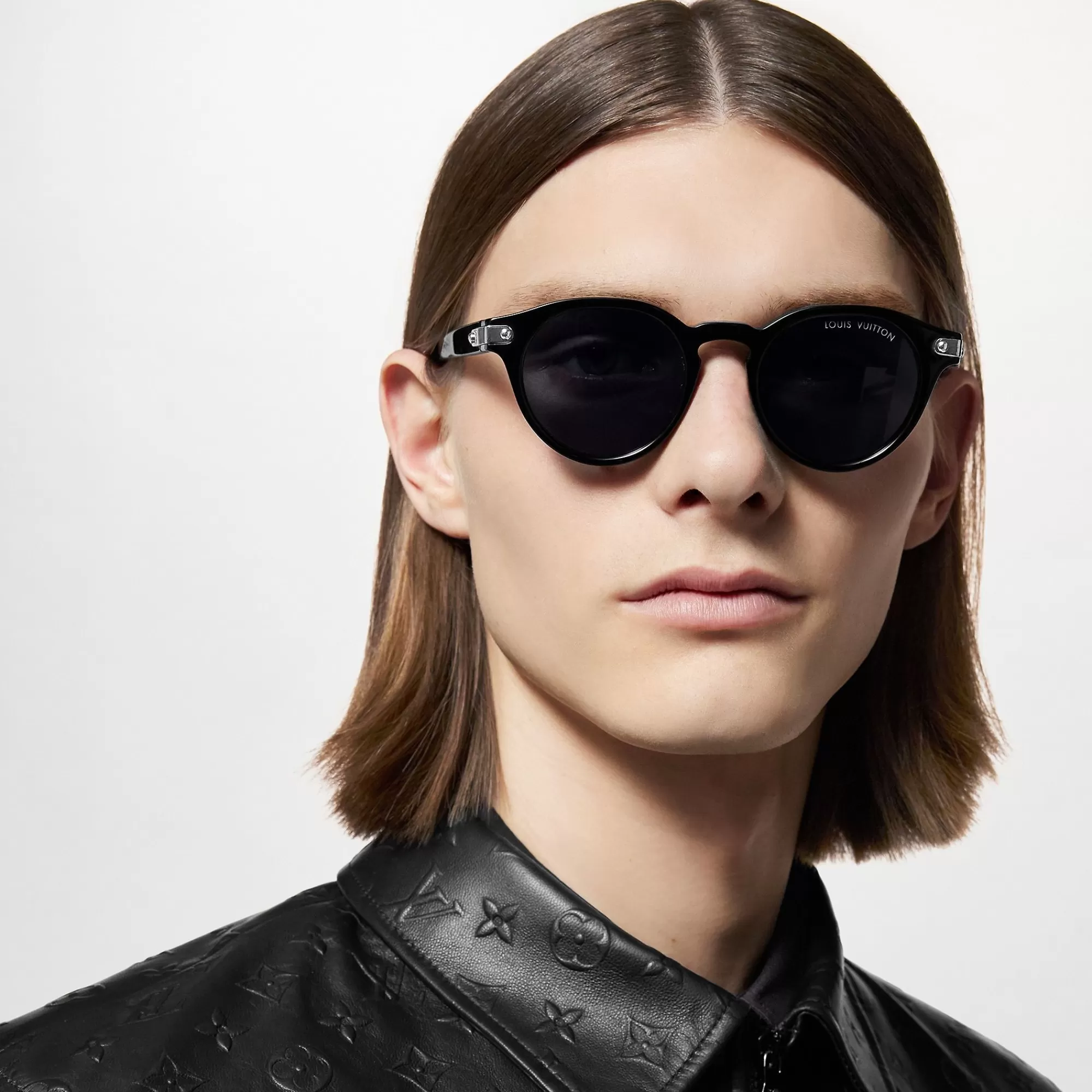 Fashion Louis Vuitton Lv Signature Round Sunglasses - Size S Black