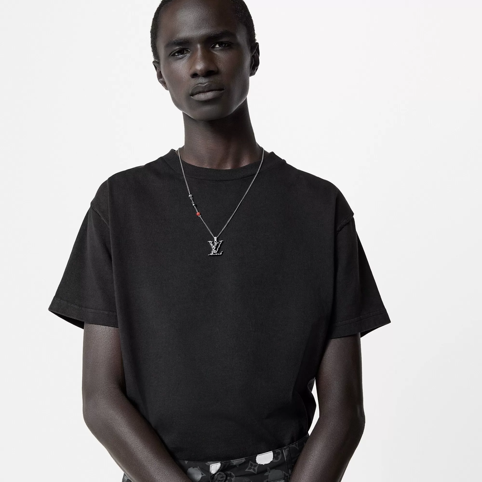 Store Louis Vuitton Lv X Yk Lv Infinity Dots Pendant