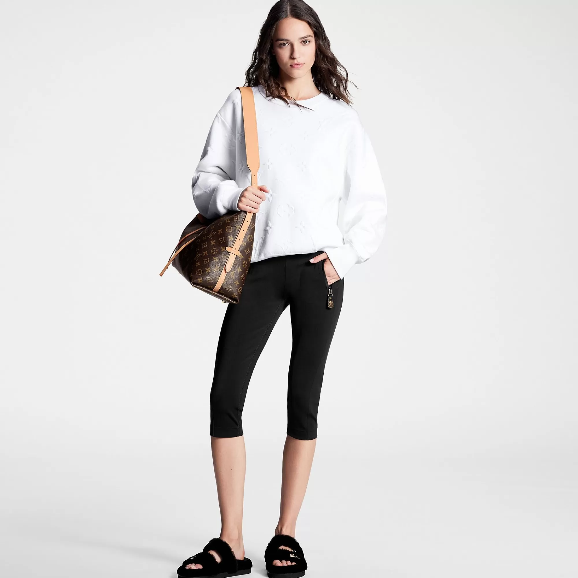 Fashion Louis Vuitton Monogram Accent Capri Leggings