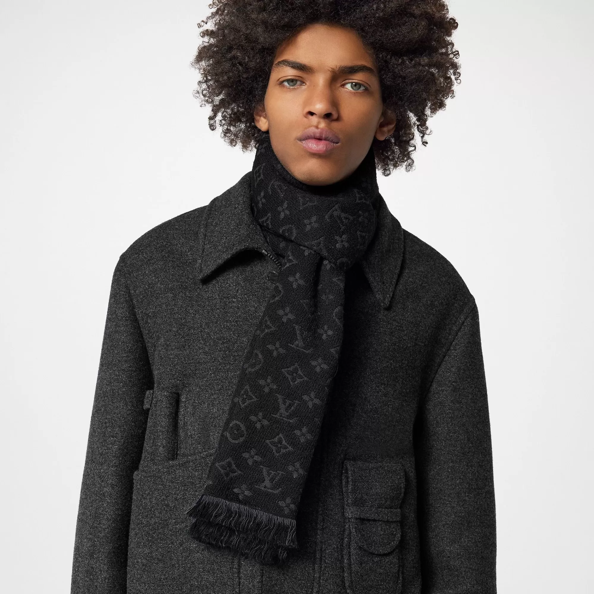 Store Louis Vuitton Monogram Classic Scarf Black