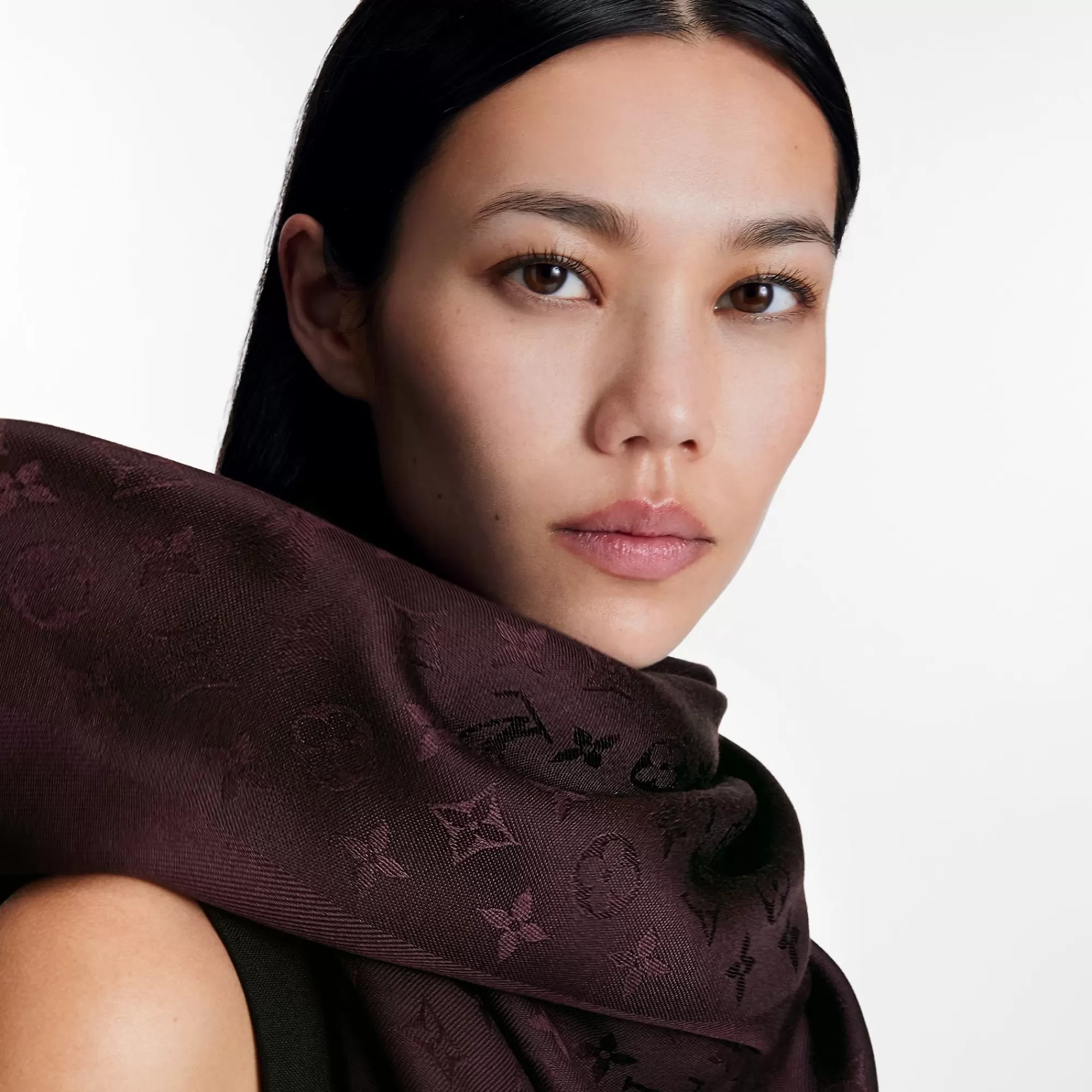 Best Sale Louis Vuitton Monogram Classic Shawl Plum