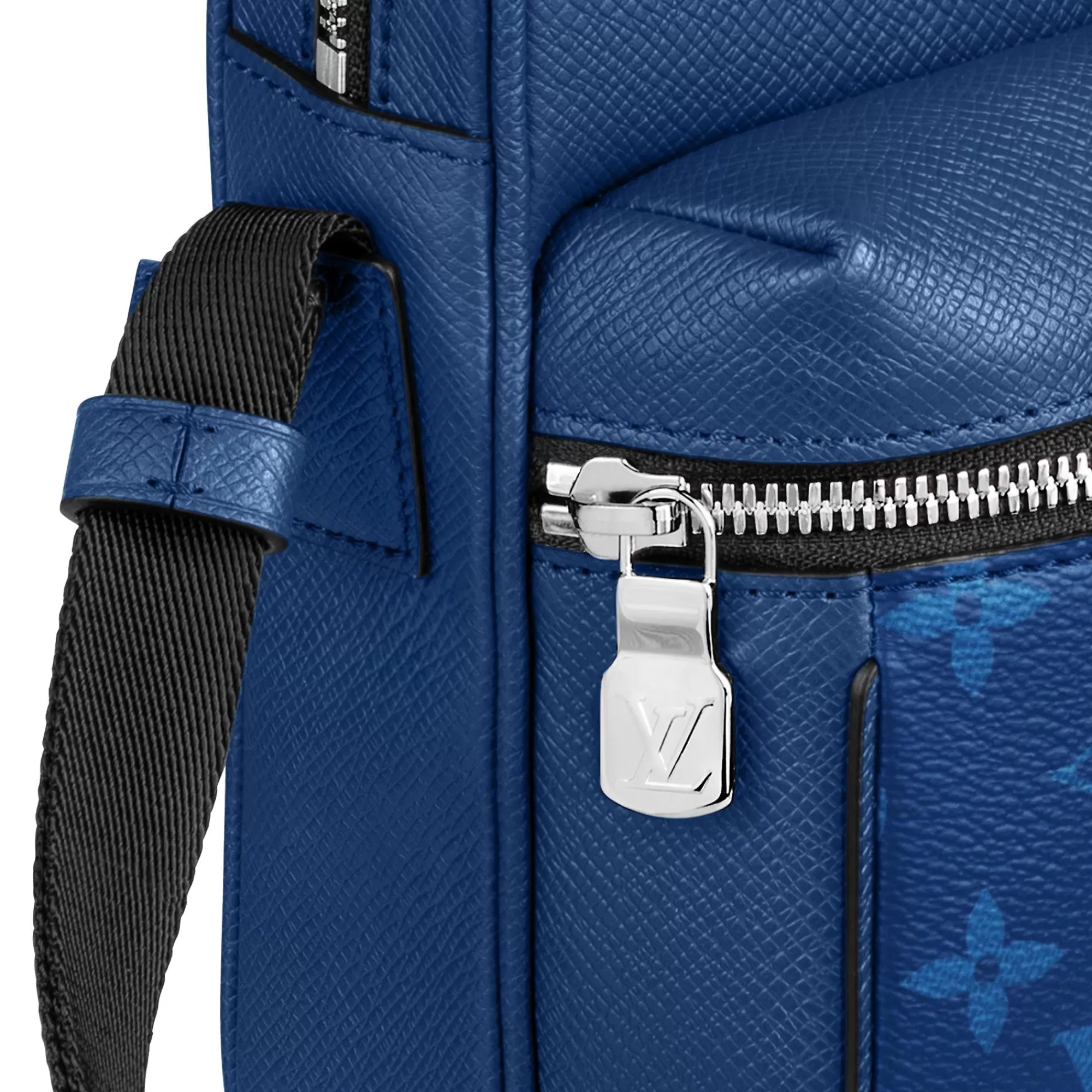 Best Sale Louis Vuitton Outdoor Messenger Cobalt