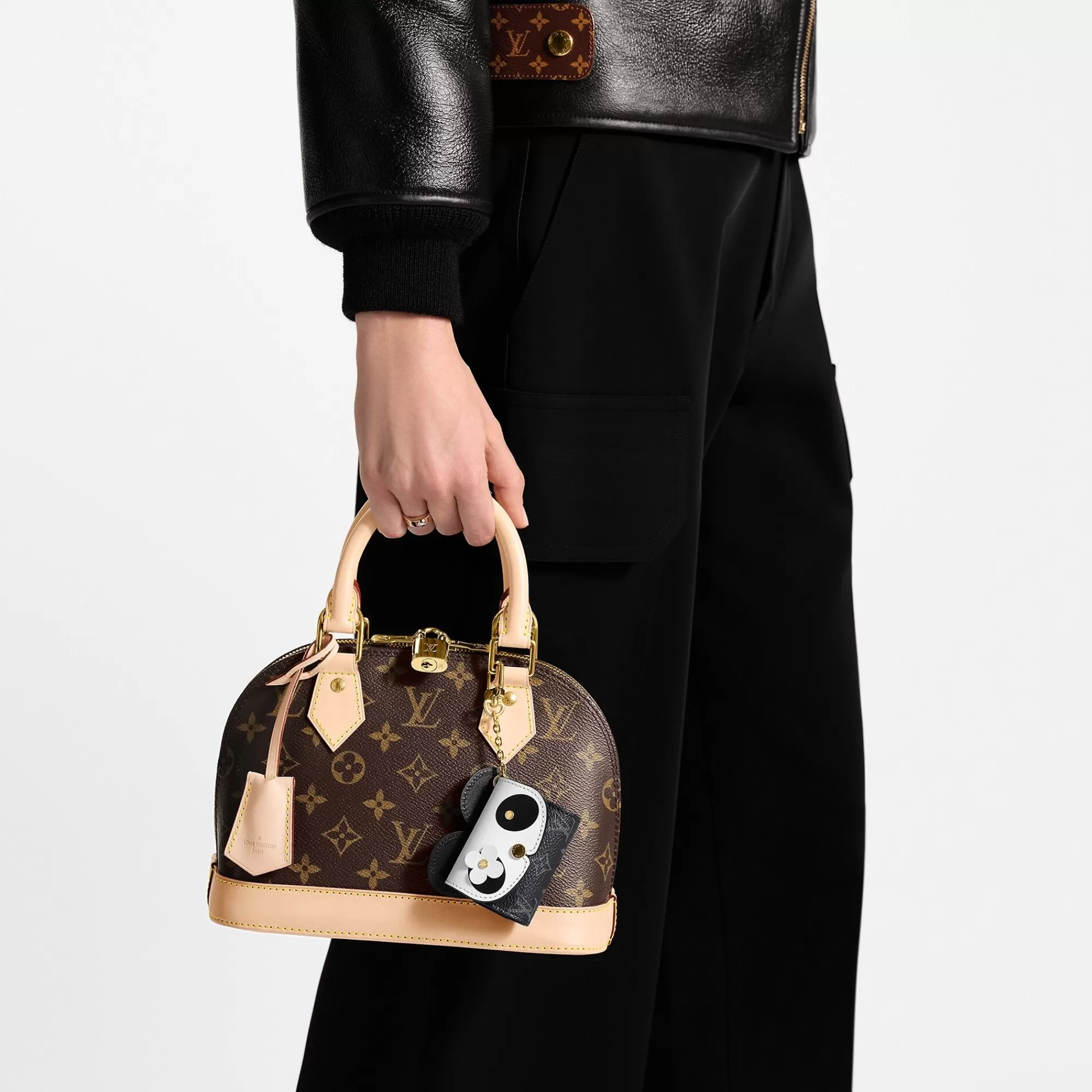 New Louis Vuitton Panda Earpods Case