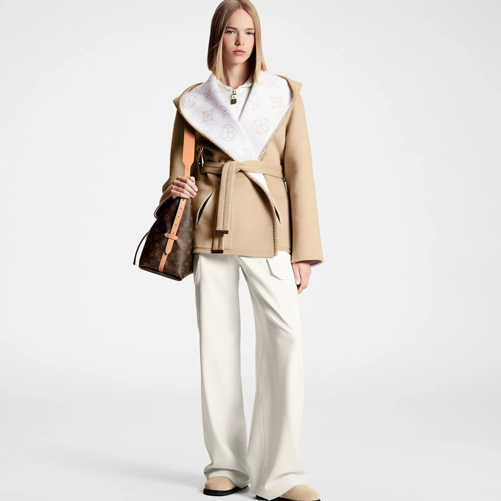 New Louis Vuitton Reversible Signature Short Hooded Wrap Coat Beige