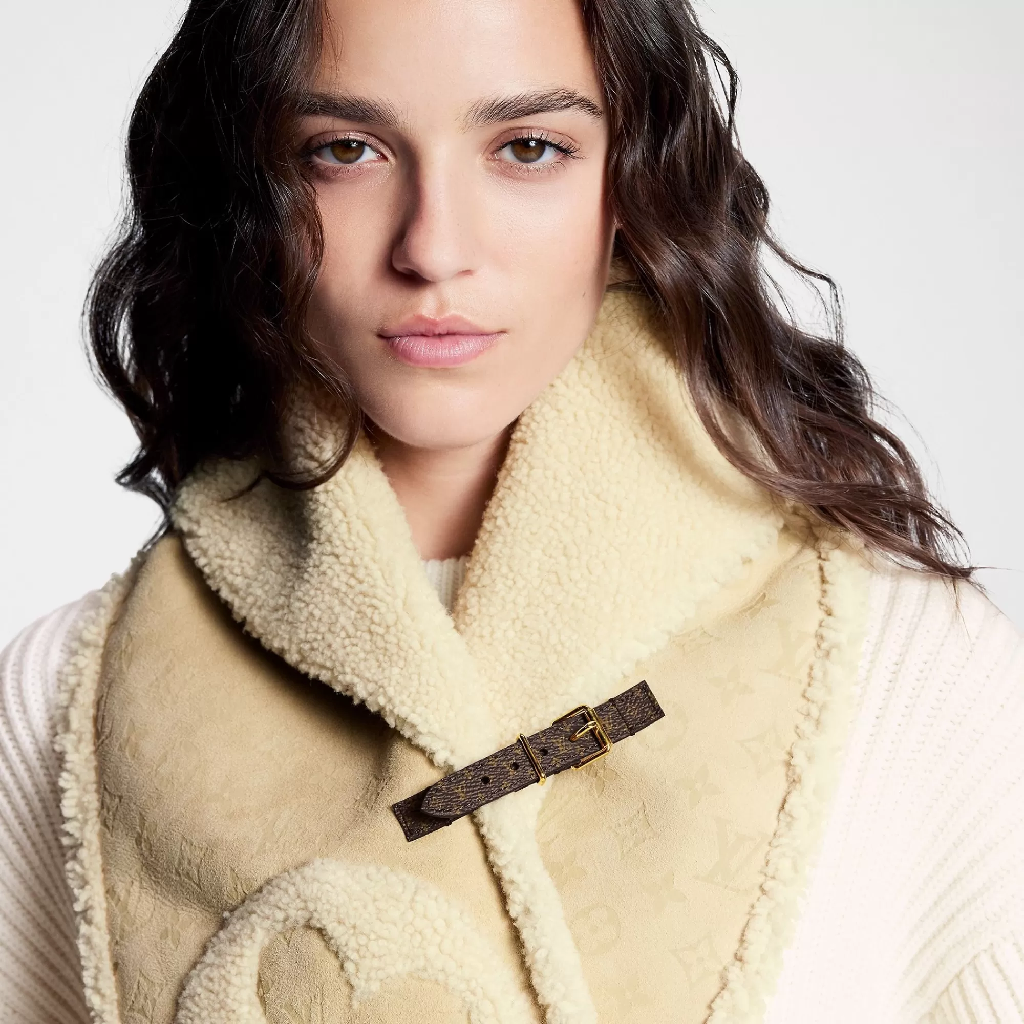 Flash Sale Louis Vuitton Shearling Lv Snug Scarf