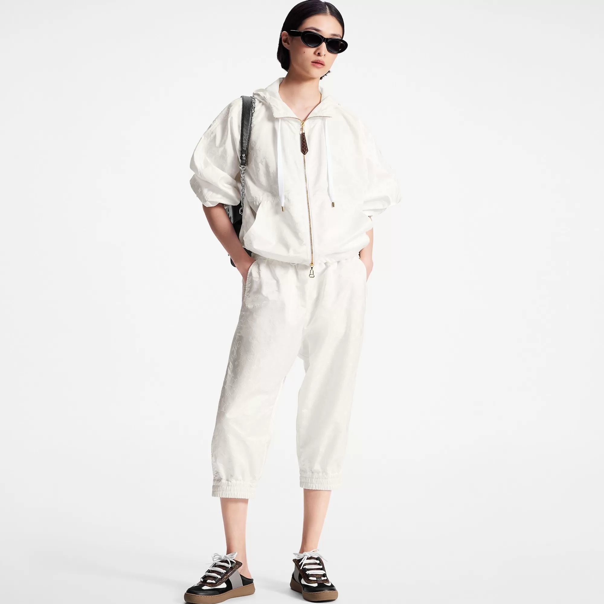 Outlet Louis Vuitton Shiny Monogram Cropped Jogging Pants White