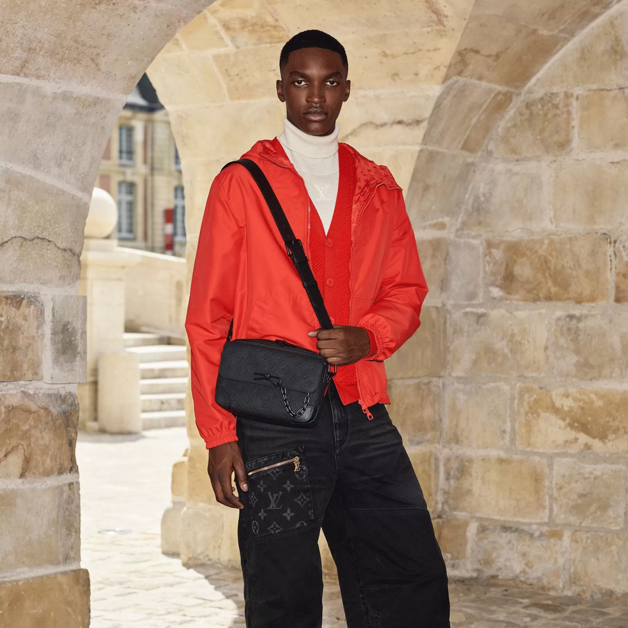 Store Louis Vuitton Steamer Messenger