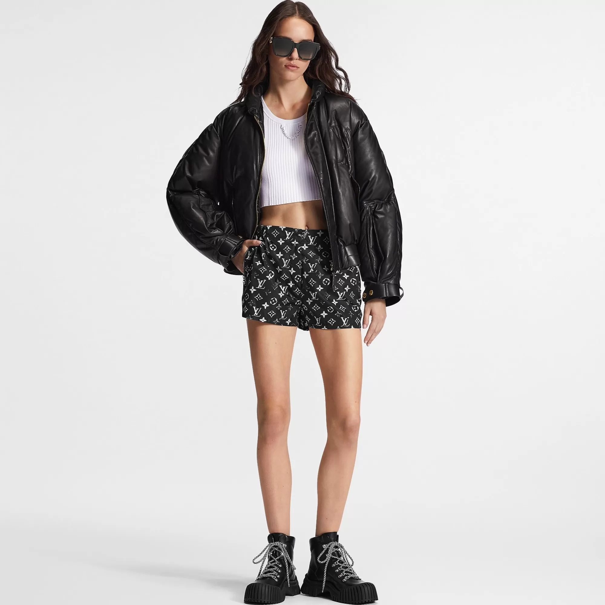 Clearance Louis Vuitton Stencil-Effect Monogram Shorts